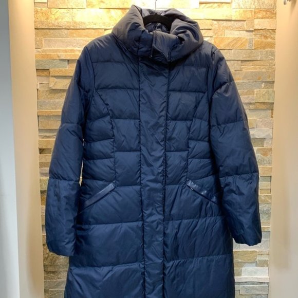 Cole Haan Stand Collar Essentail Down Coat - Picture 3 of 8